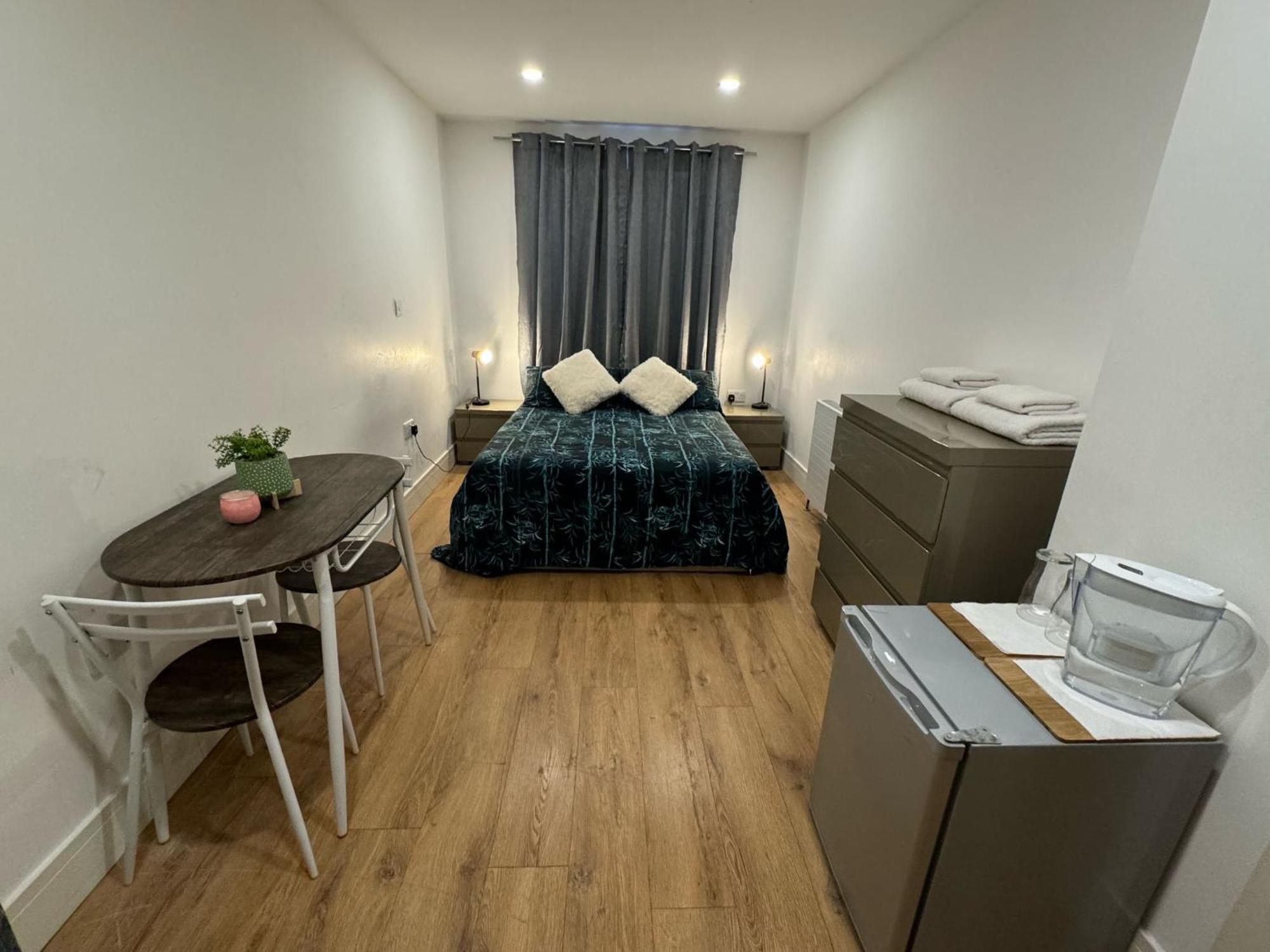 Apartamento King Azim Court Londres Exterior foto